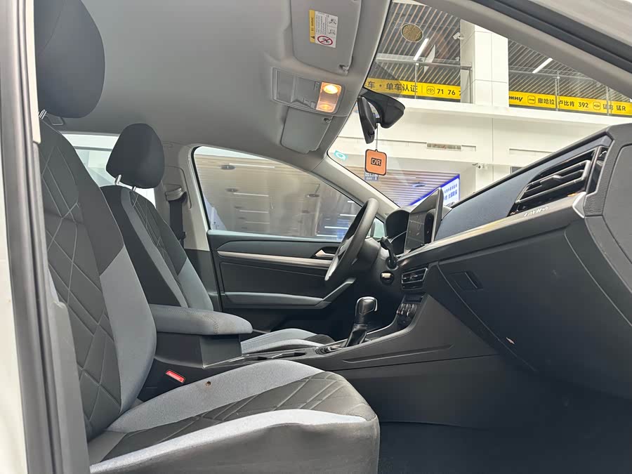 Volkswagen Lavida 2022 car image #19