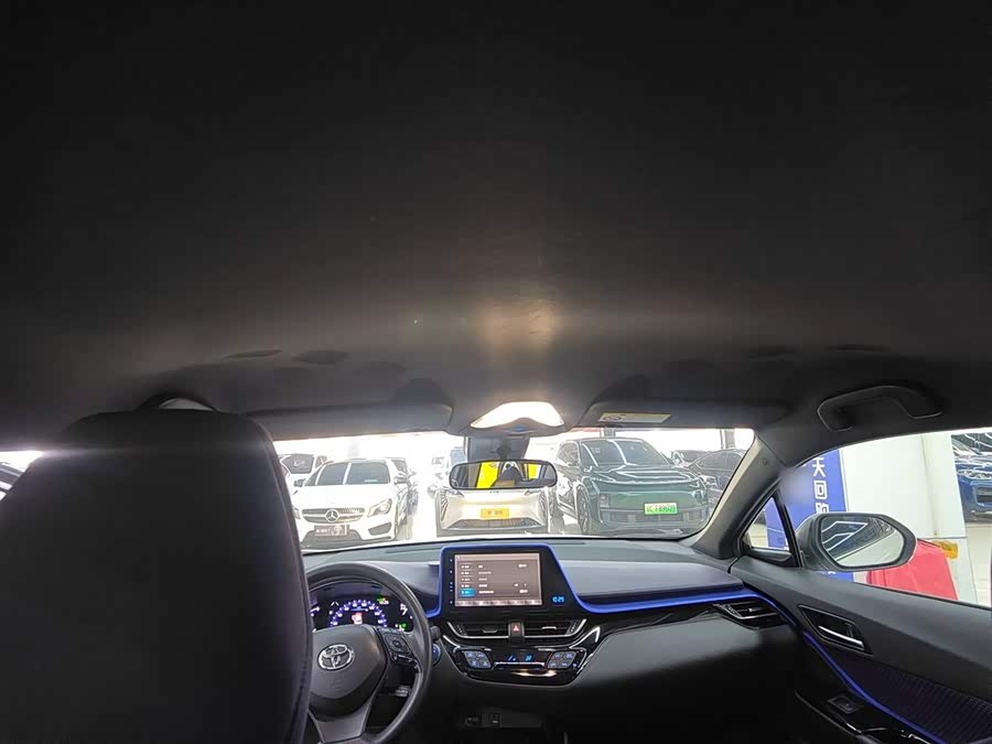 Toyota C-HR EV 2021 immagine di auto #19