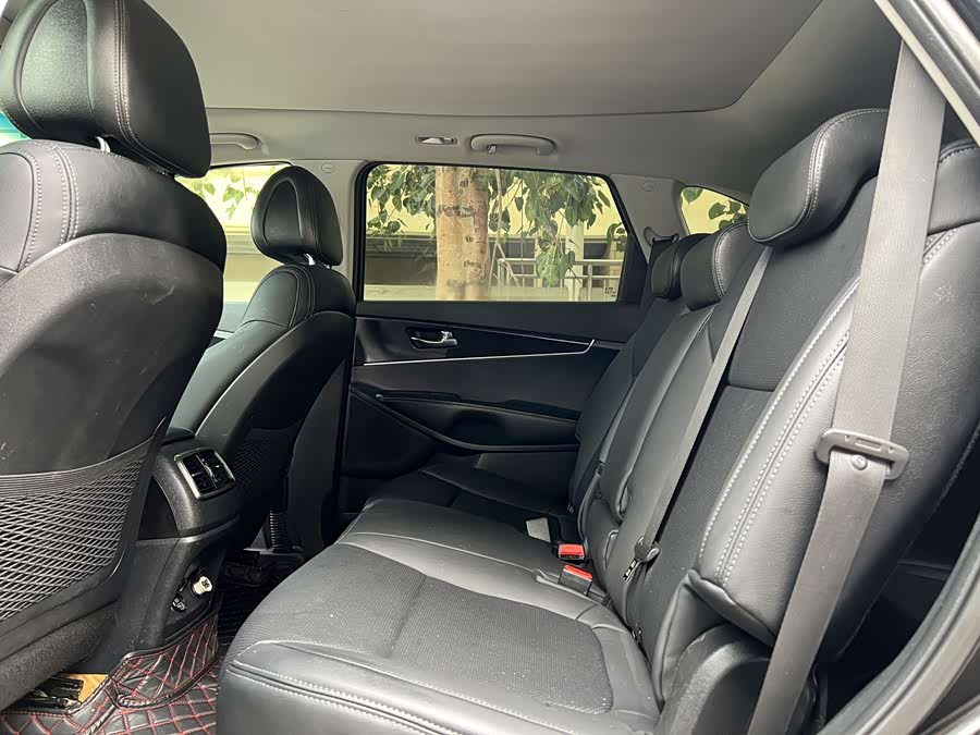 Kia Sorento 2015 immagine di auto #19