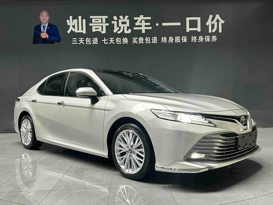Toyota Camry 2019 car image #19