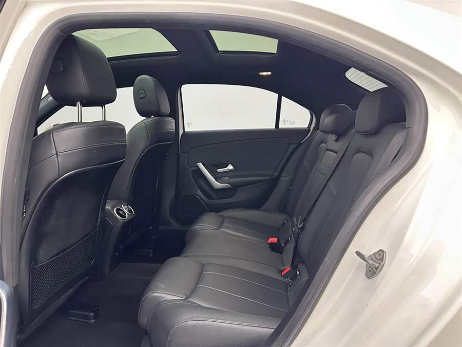 Mercedes-Benz A Class 2021 car image #19