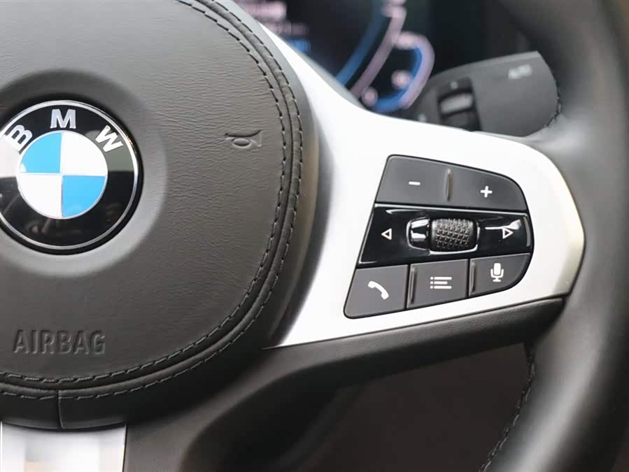 BMW 5 Series New Energy 2021 car image #19