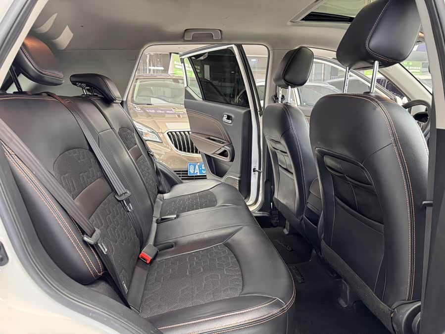 GAC Trumpchi GS3 2018 car image #19
