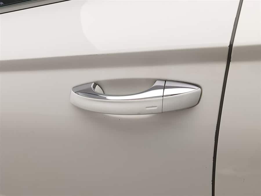 Skoda Karoq 2018 изображение автомобиля #19