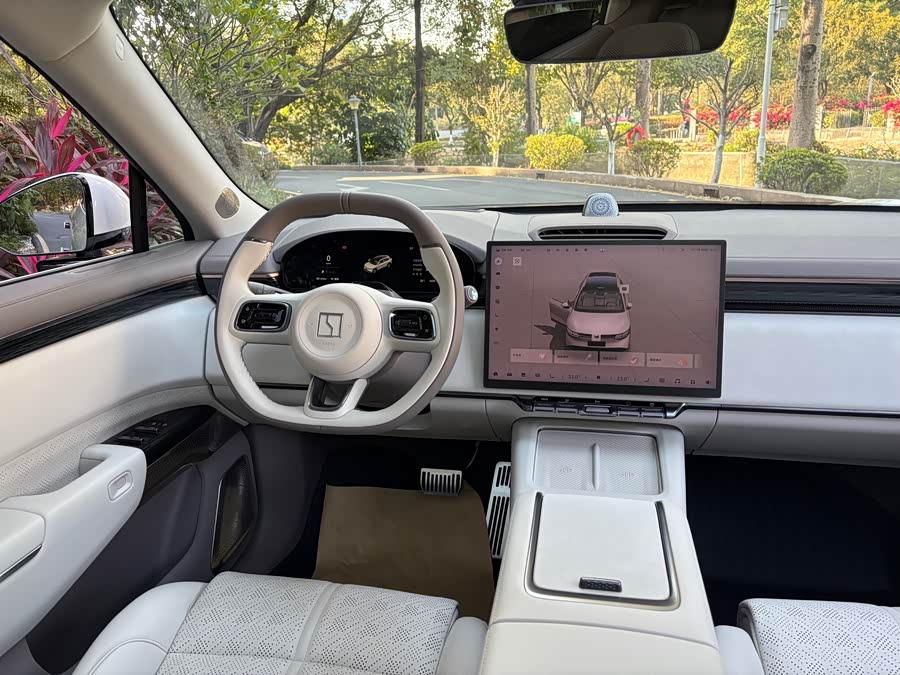 极氪 极氪7X 2024 汽车图片 #19