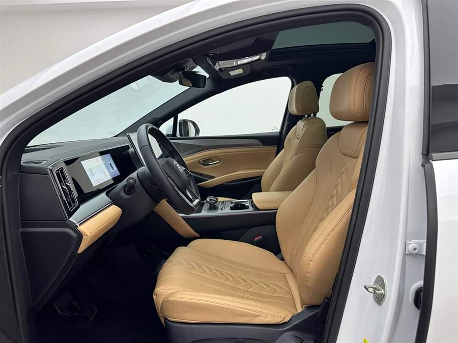 BYD SongL DM-i 2024 car image #19