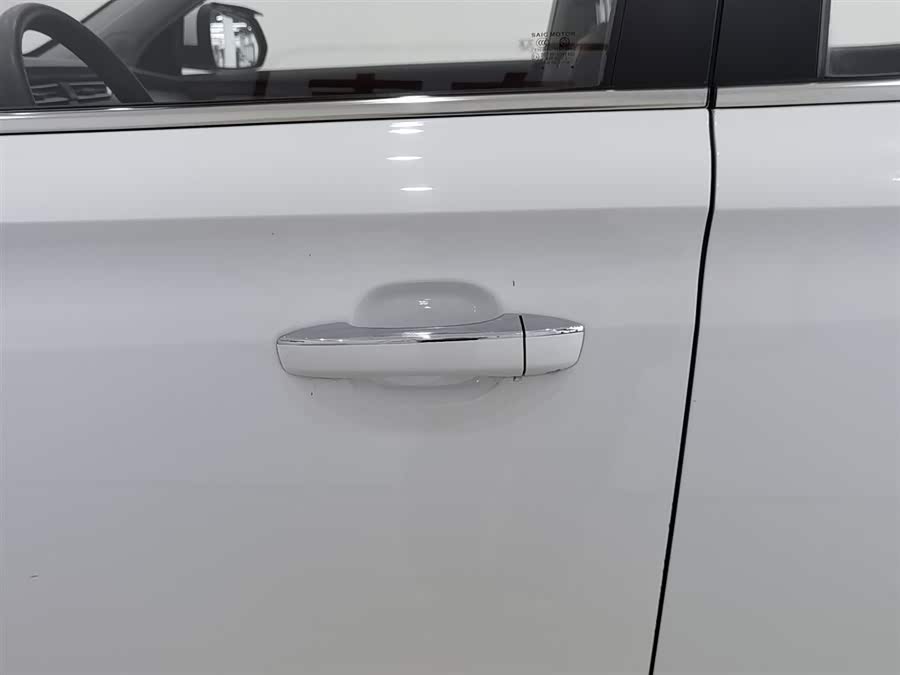 Roewe RX3 2019 изображение автомобиля #19