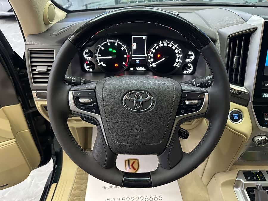 Toyota Land Cruiser 2016 #19 Toyota Land Cruiser 2016 car image #19