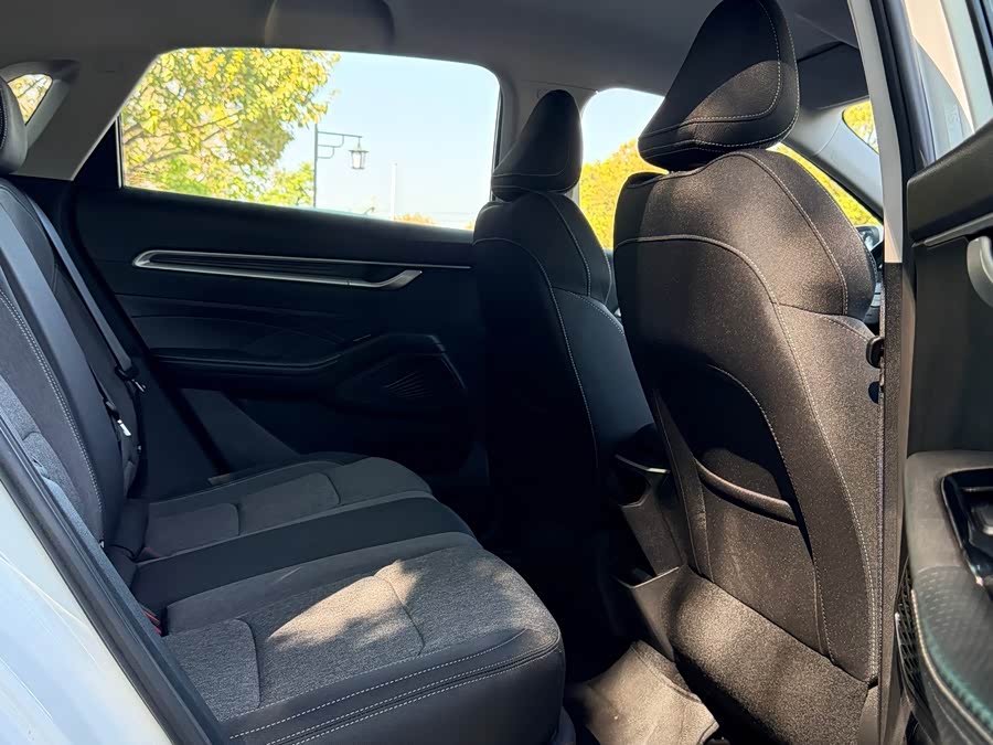 GEELY Emgrand 2024 #19 GEELY Emgrand 2024 car image #19