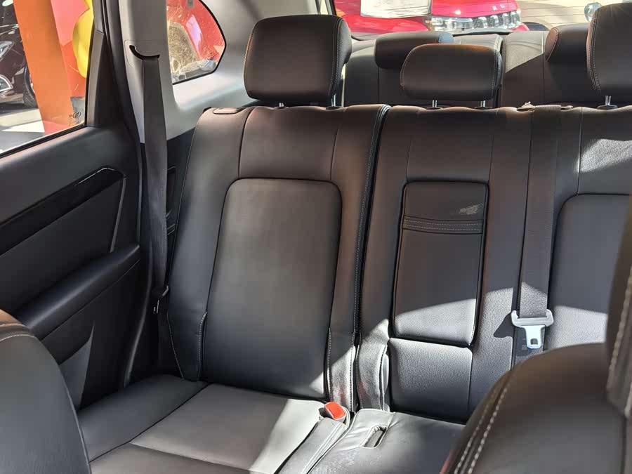 Chevrolet Captiva 2013 #19 Chevrolet Captiva 2013 car image #19