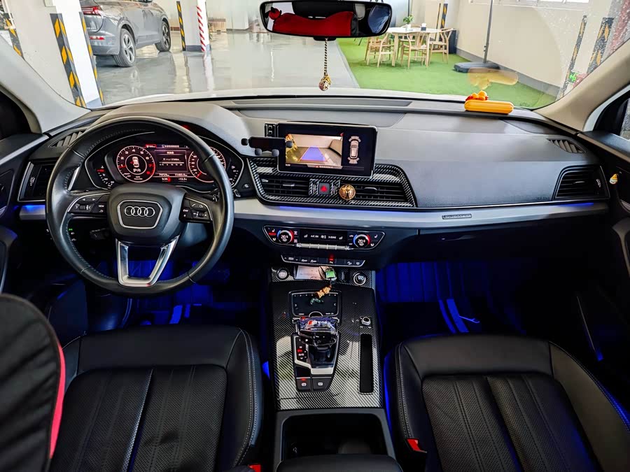 Audi Q5L 2020 car image #19