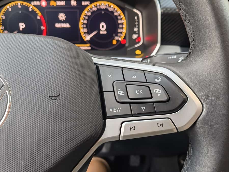 Volkswagen Tayron 2023 immagine di auto #19