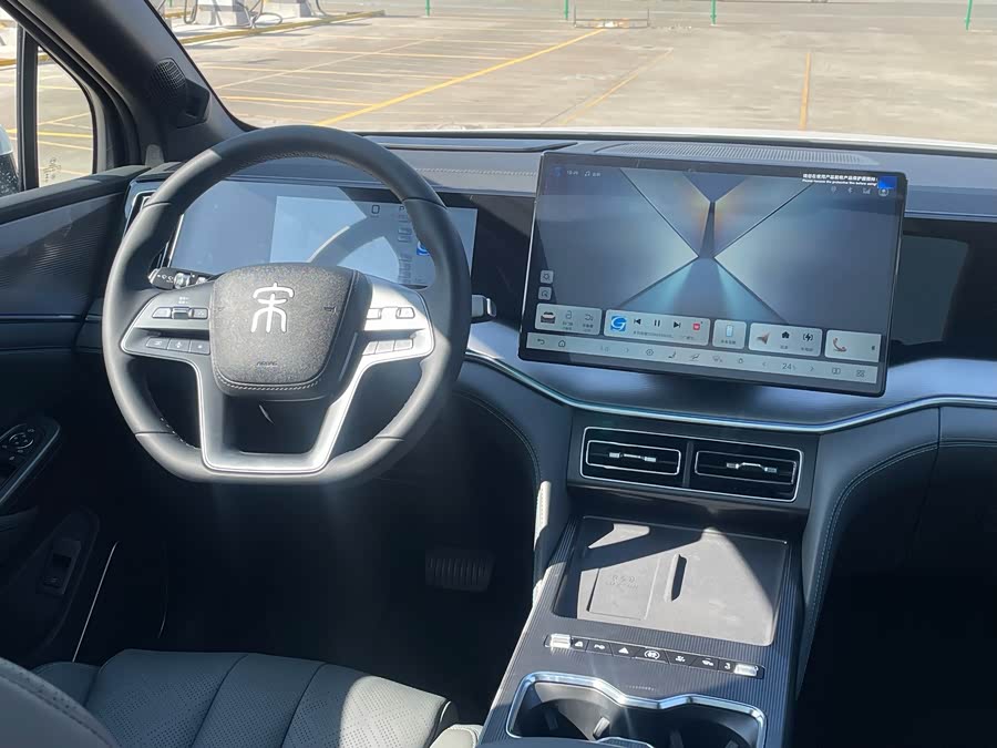 BYD SongL DM-i 2025 #19 BYD SongL DM-i 2025 car image #19
