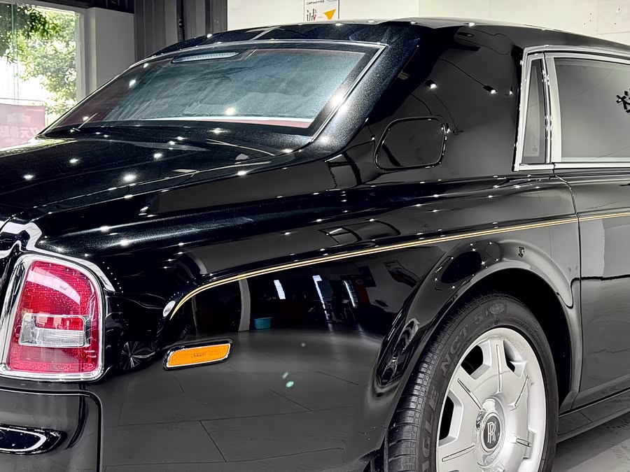 Rolls-Royce 2011 #19 Rolls-Royce 2011 car image #19