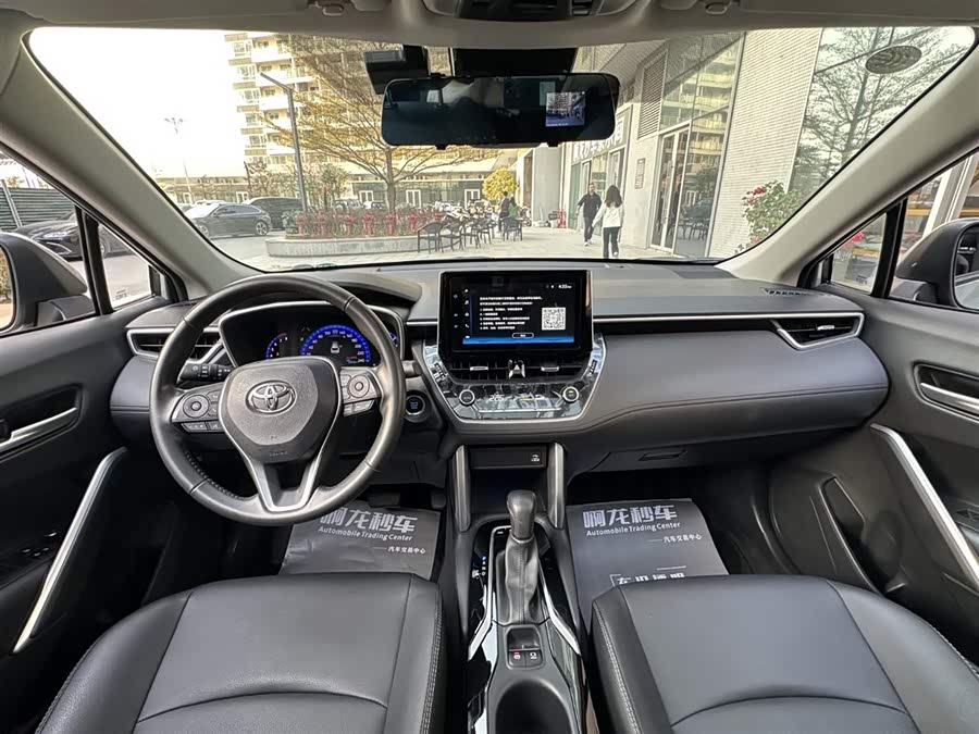 Toyota Corolla Cross 2022 immagine di auto #19
