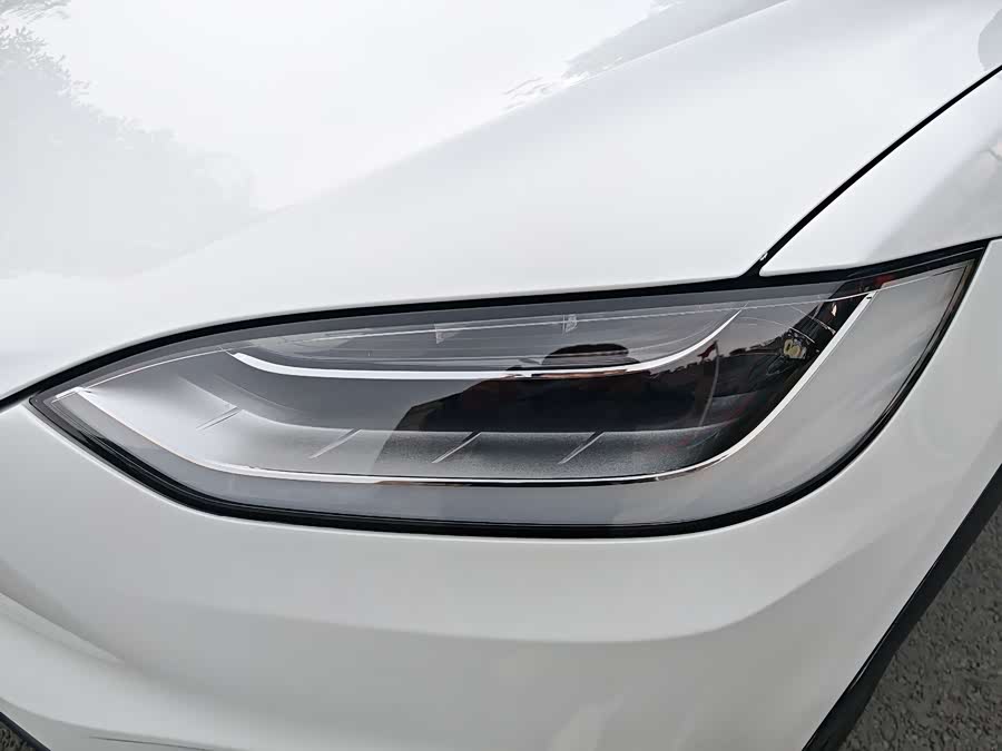 Tesla Model X 2018 immagine di auto #19