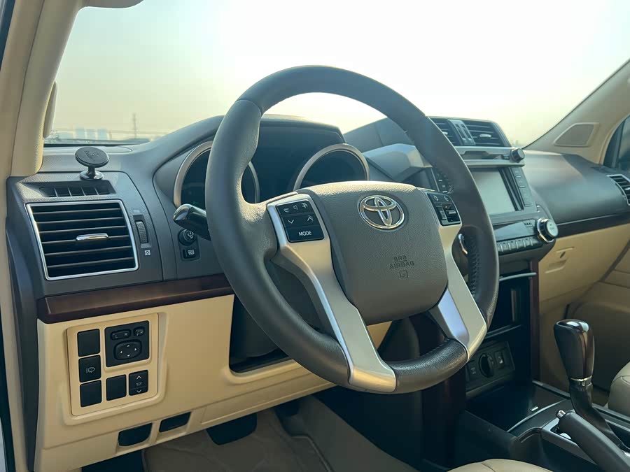Toyota Land Cruiser Prado 2015 #19 Toyota Land Cruiser Prado 2015 car image #19