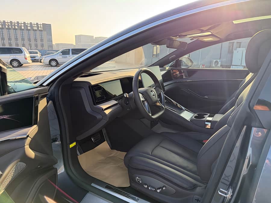 Denza Z9 2024 immagine di auto #19