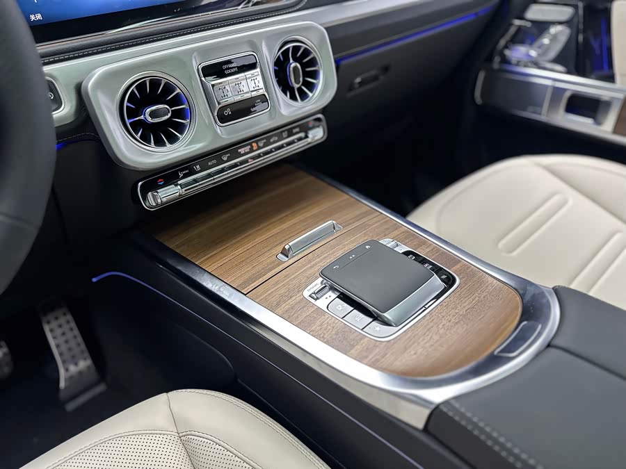 Mercedes-Benz #19 Mercedes-Benz car image #19