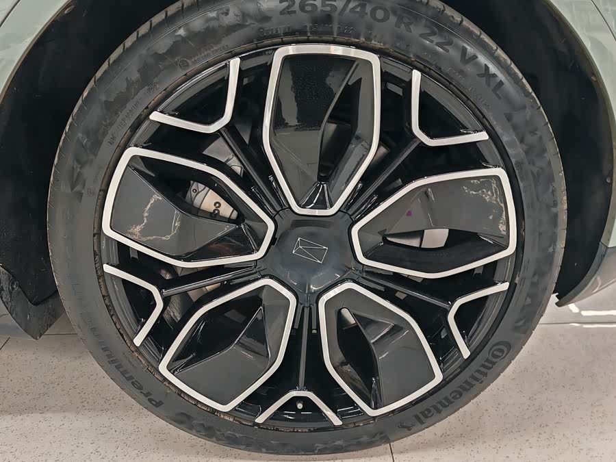 Avatr 11 2023 car image #19