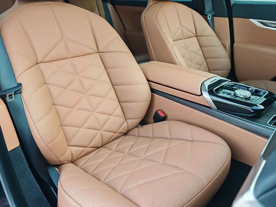 BMW i7 2024 изображение автомобиля #19