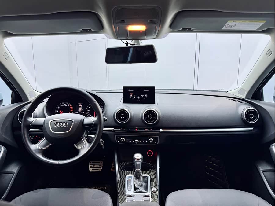 Audi A3 2016 car image #19