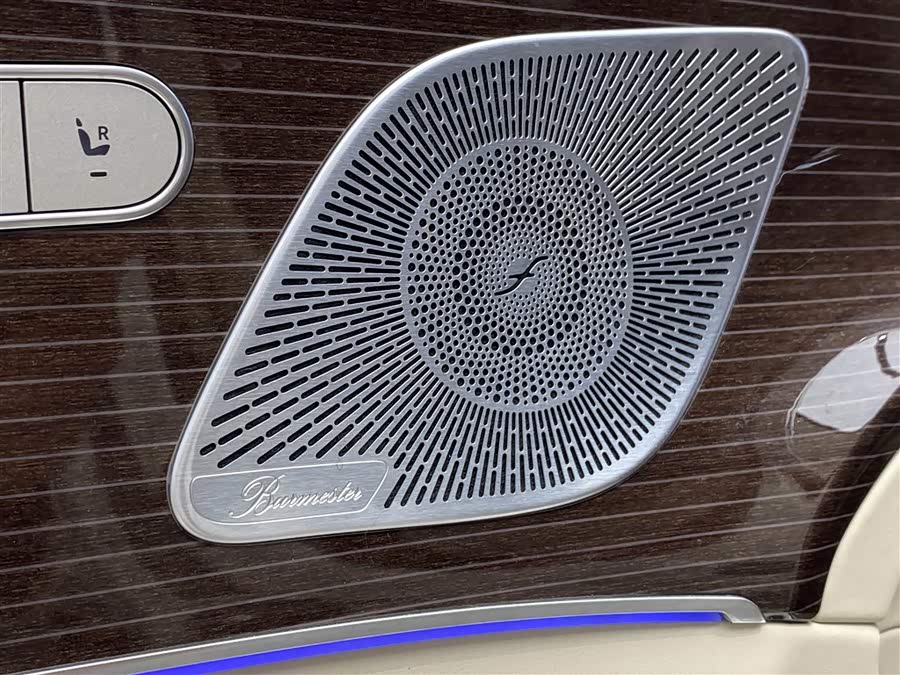 Mercedes-Benz Maybach GLS 2021 car image #19