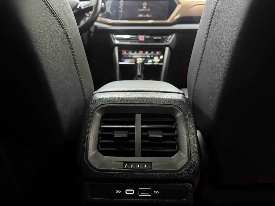 Volkswagen Tharu 2021 #19 Volkswagen Tharu 2021 immagine di auto #19