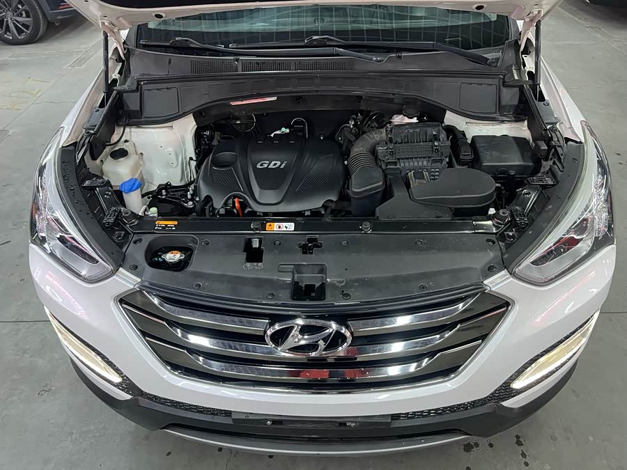 Hyundai Santa Fe 2014 #19 Hyundai Santa Fe 2014 car image #19