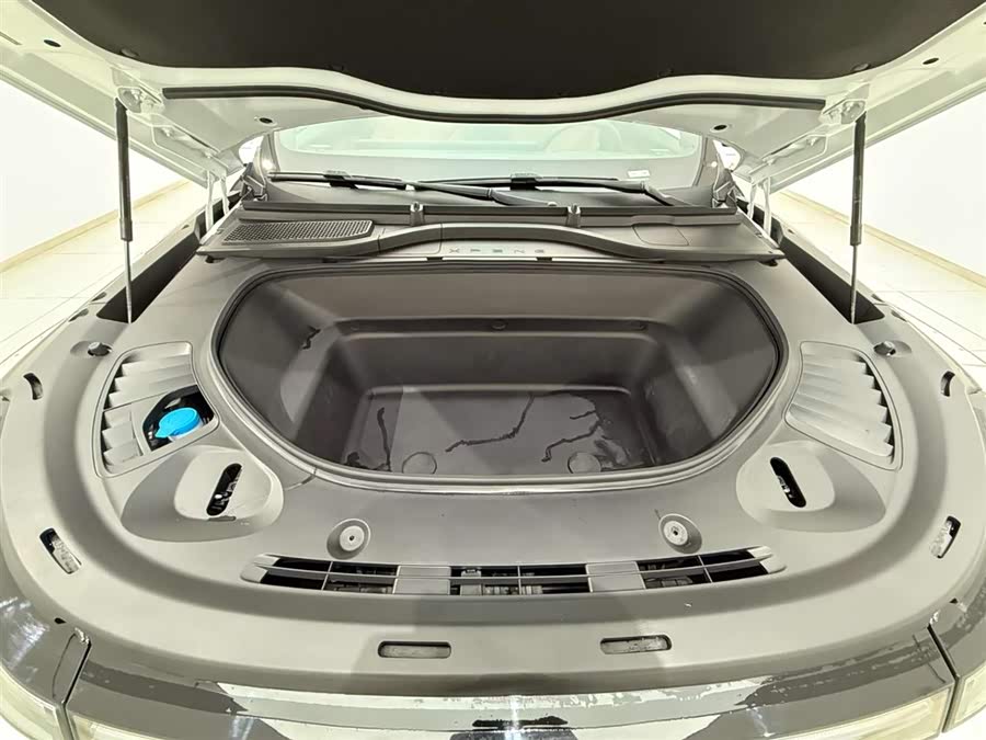 Xpeng G9 2024 immagine di auto #19