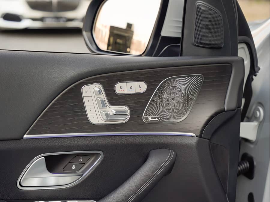 Mercedes-Benz GLE Class 2023 #19 Mercedes-Benz GLE Class 2023 car image #19