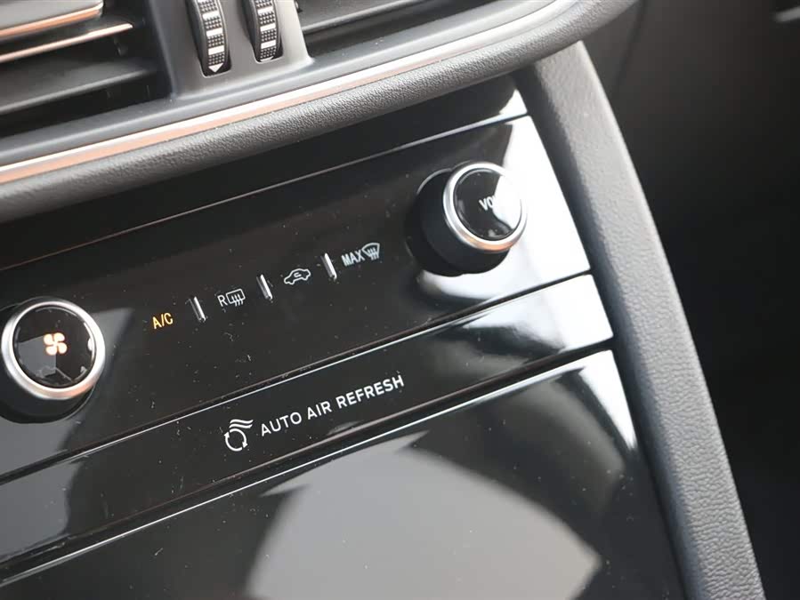 Ford Escape 2023 car image #19