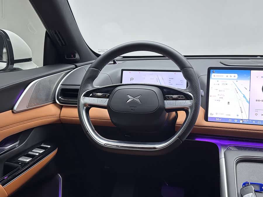 Xpeng G9 2025 صورة سيارة #19