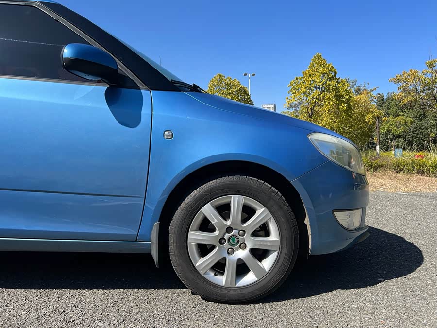 斯柯达 晶锐 2013 汽车图片 #19