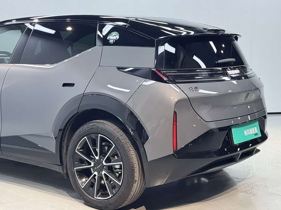 Zeekr X 2024 car image #19