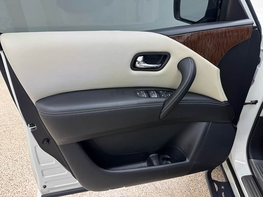 日产 途乐 2018 汽车图片 #19