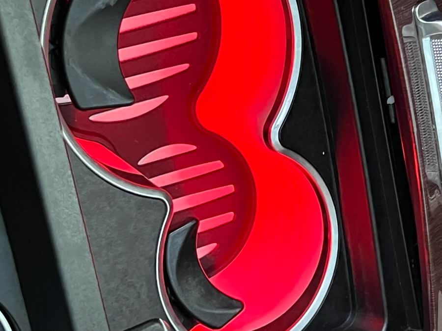 Mercedes-Benz GLS Class 2024 car image #19