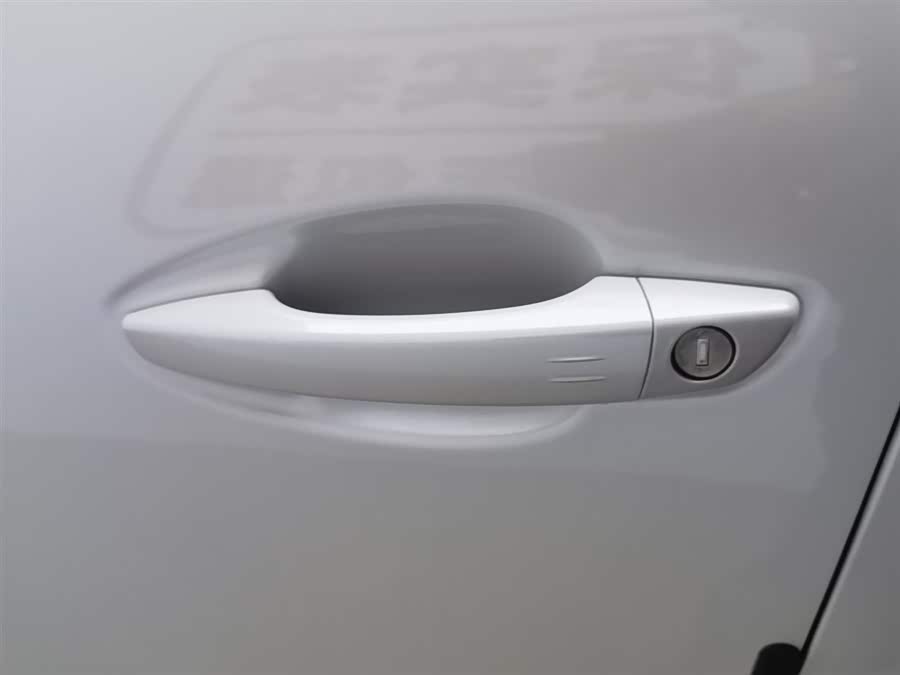 Peugeot 5008 2024 car image #19