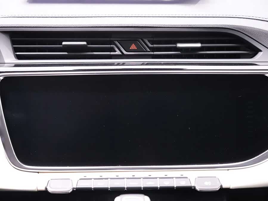 GEELY Boyue 2022 car image #19