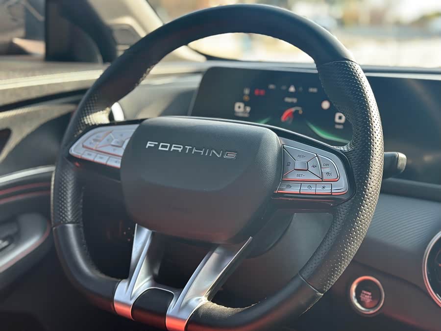 Forthing T5 EVO 2021 car image #19