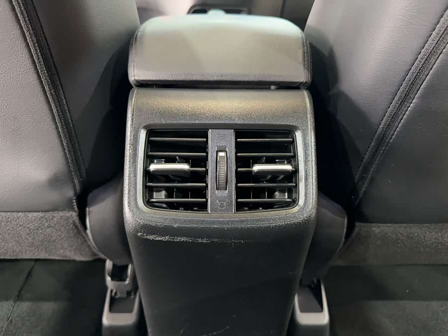 Honda Jade 2018 car image #19