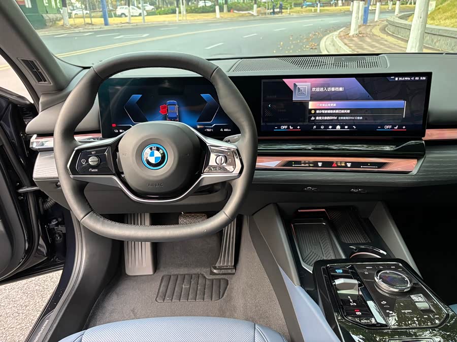 BMW i5 2024 #19 BMW i5 2024 car image #19