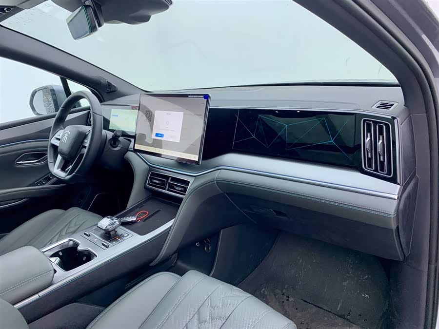 BYD SongL DM-i 2025 car image #19