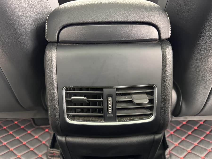 BYD Tang 2019 #19 BYD Tang 2019 car image #19