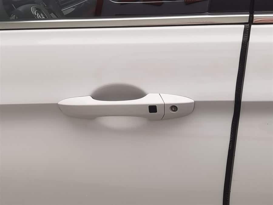 Forthing T5 L 2020 صورة سيارة #19