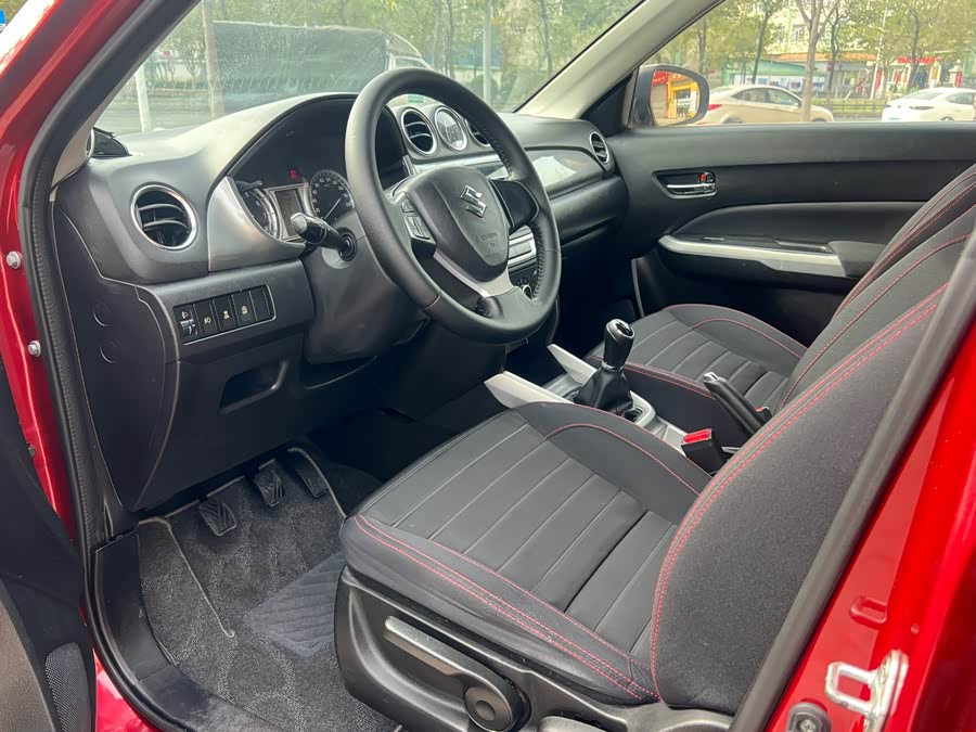 铃木 维特拉 2015 汽车图片 #19