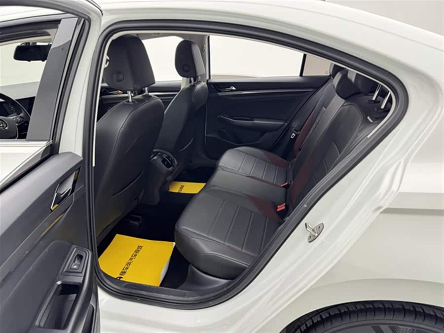 Volkswagen Bora 2020 car image #19