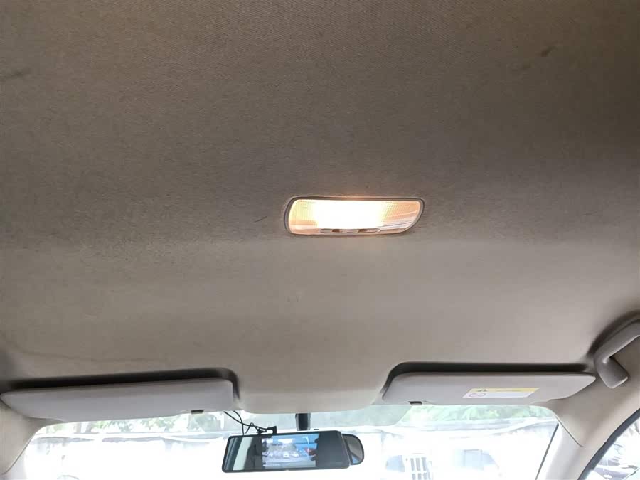 Honda Greiz 2017 #19 Honda Greiz 2017 car image #19