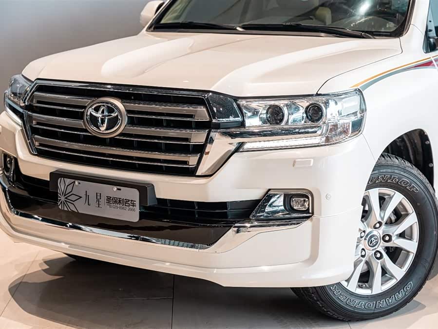 Toyota 2018 car image #19