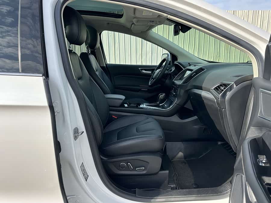 Ford Edge 2018 #19 Ford Edge 2018 car image #19